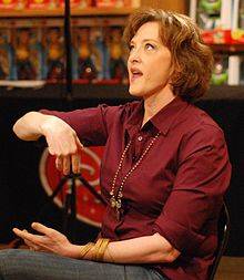 Joan Cusack | Girl.com.au